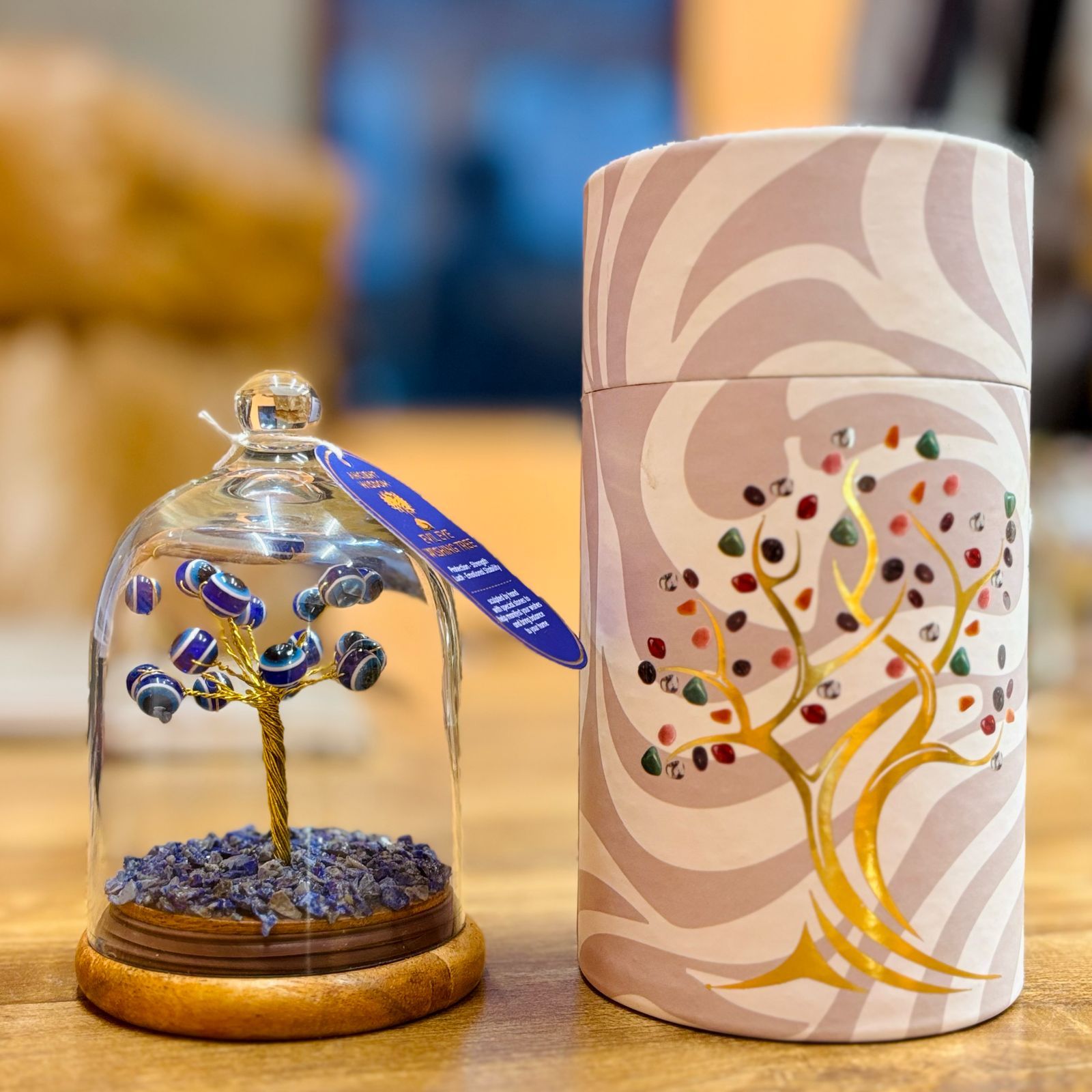 Arbre de Pierres Lapis-Lazuli & Œil Protecteur | Cloche en Verre Élégante