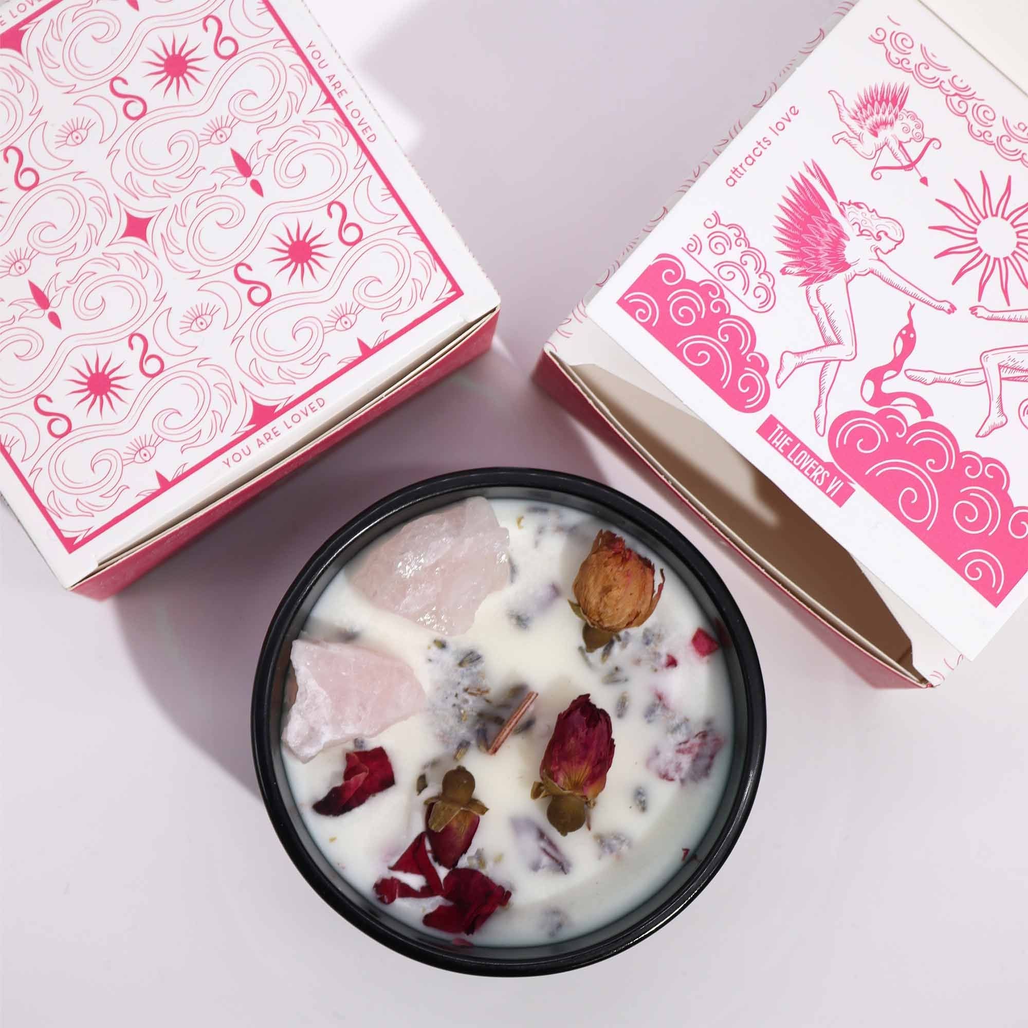 Bougie Quartz Rose & Fleurs Séchées | Ambiance Amour et Douceur
