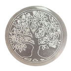 Plaque en selenite avec symbole arbre de vie pour ancrage energie stabilite et croissance spirituelle