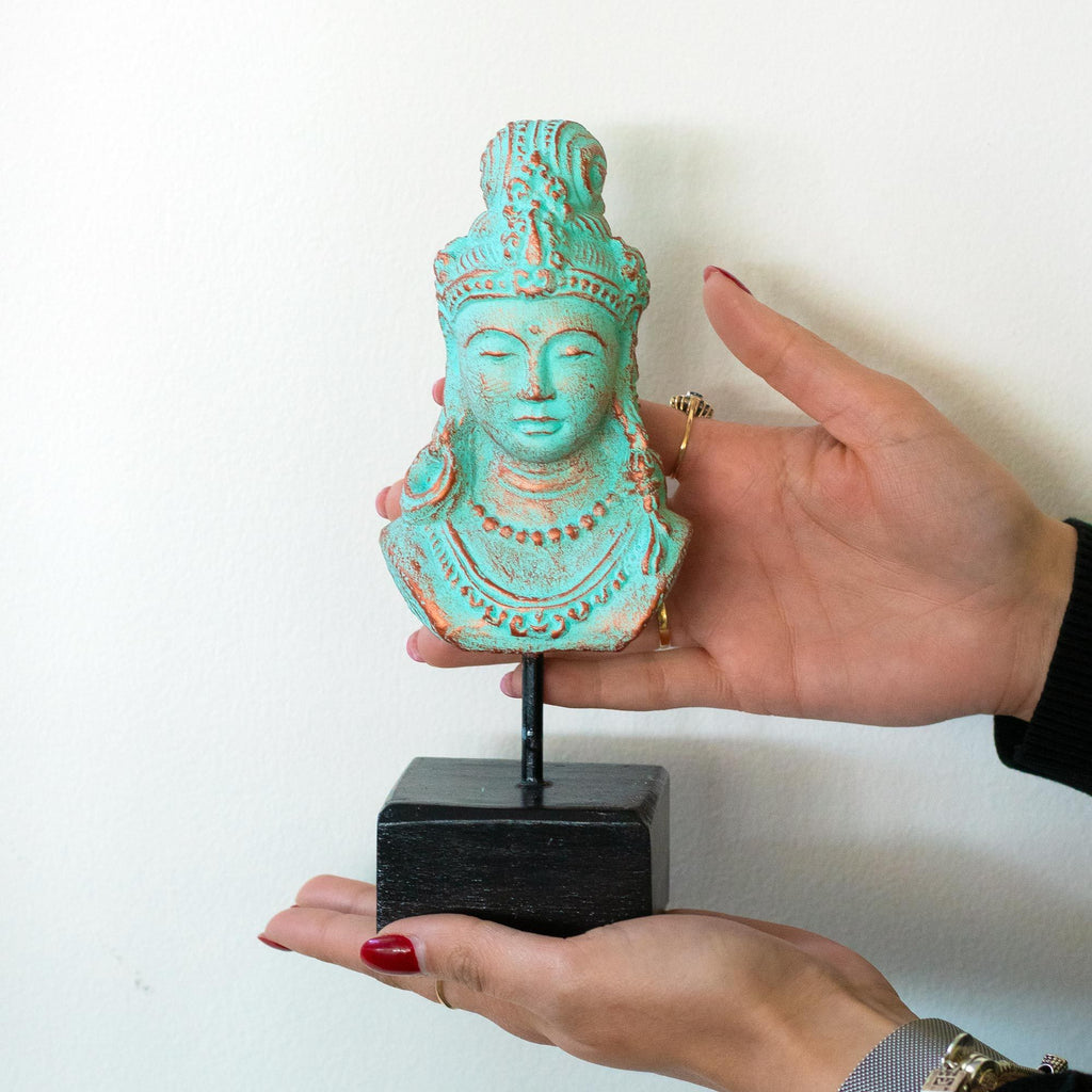 statue princesse java vert cuivré tenue dans la main taille réelle décoration zen