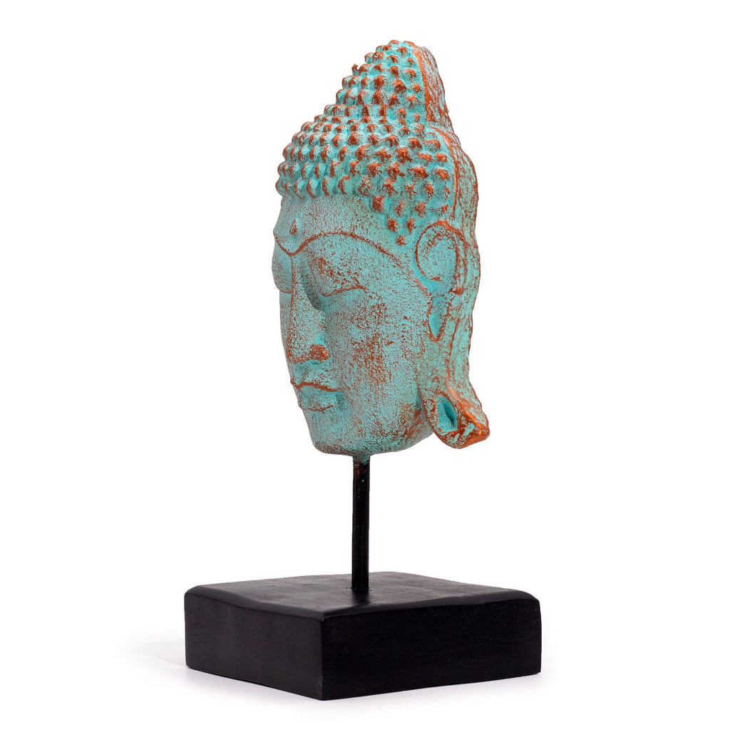statue bouddha verte cuivre vue cote decoration naturelle zen