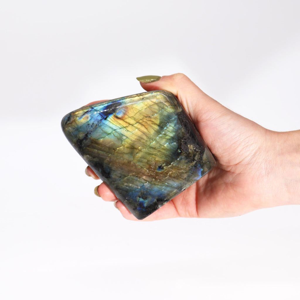 Pierre de Labradorite Brute Madagascar | Harmonie & Sérénité