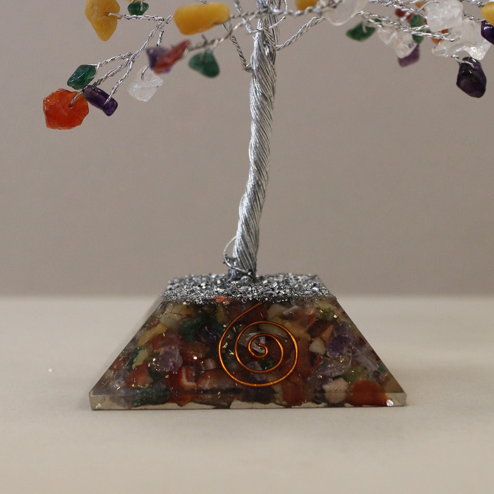 Arbre de Pierres Précieuses & Base Orgonite | 160 Pierres Multicolores