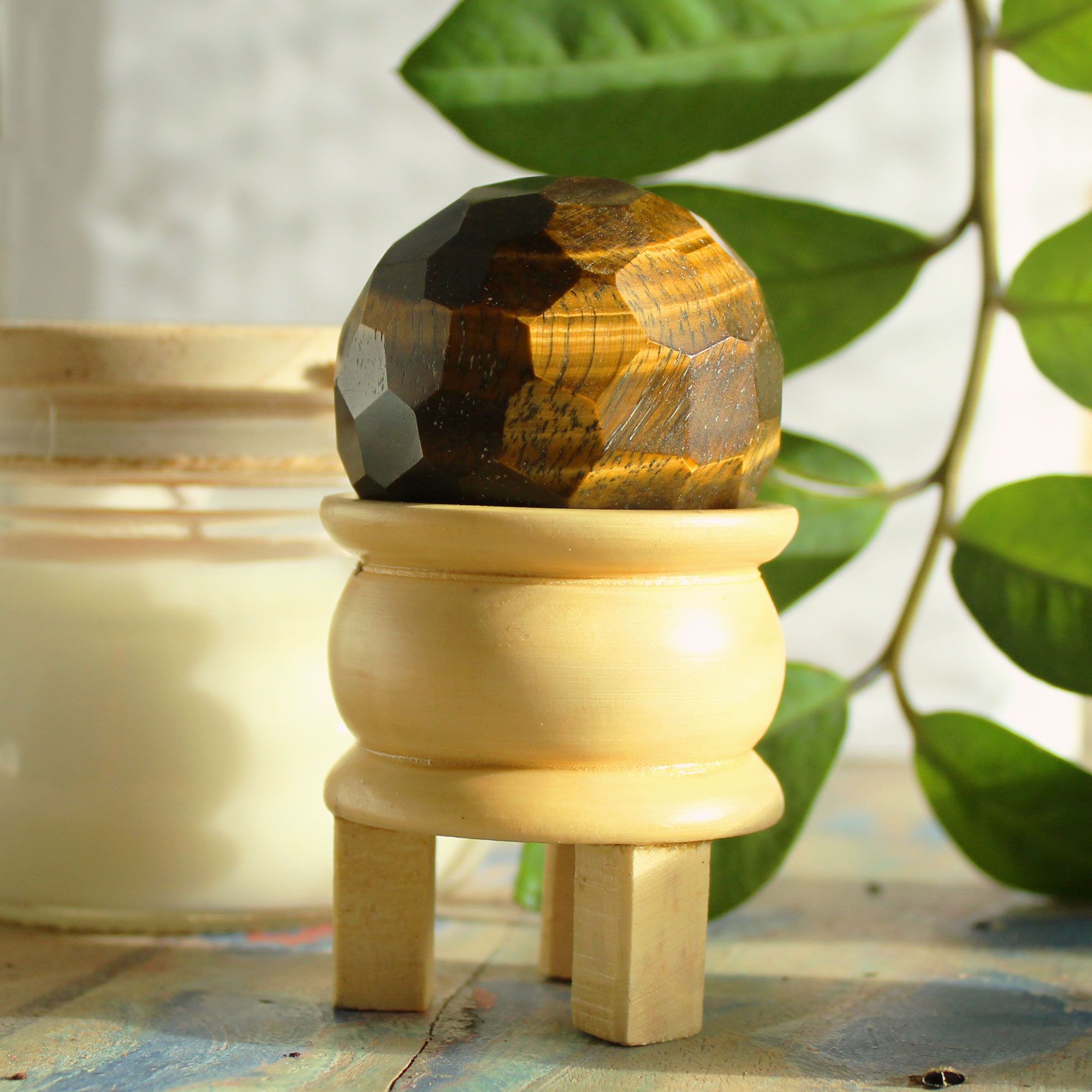 Sphère en Œil de Tigre Facettée | Décoration Zen & Bien-être