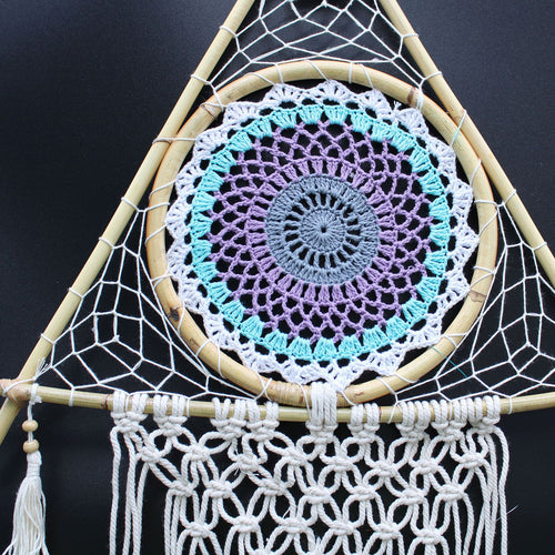Protector Atrapasueños - Pirámide Grande Macramé Blanco/Turquesa