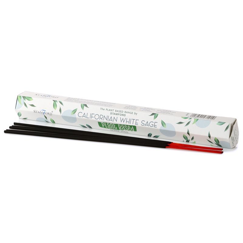 Boite de batonnets d encens naturels Stamford sauge avec support a encens et batonnets rouges dans une ambiance minimaliste et naturelle