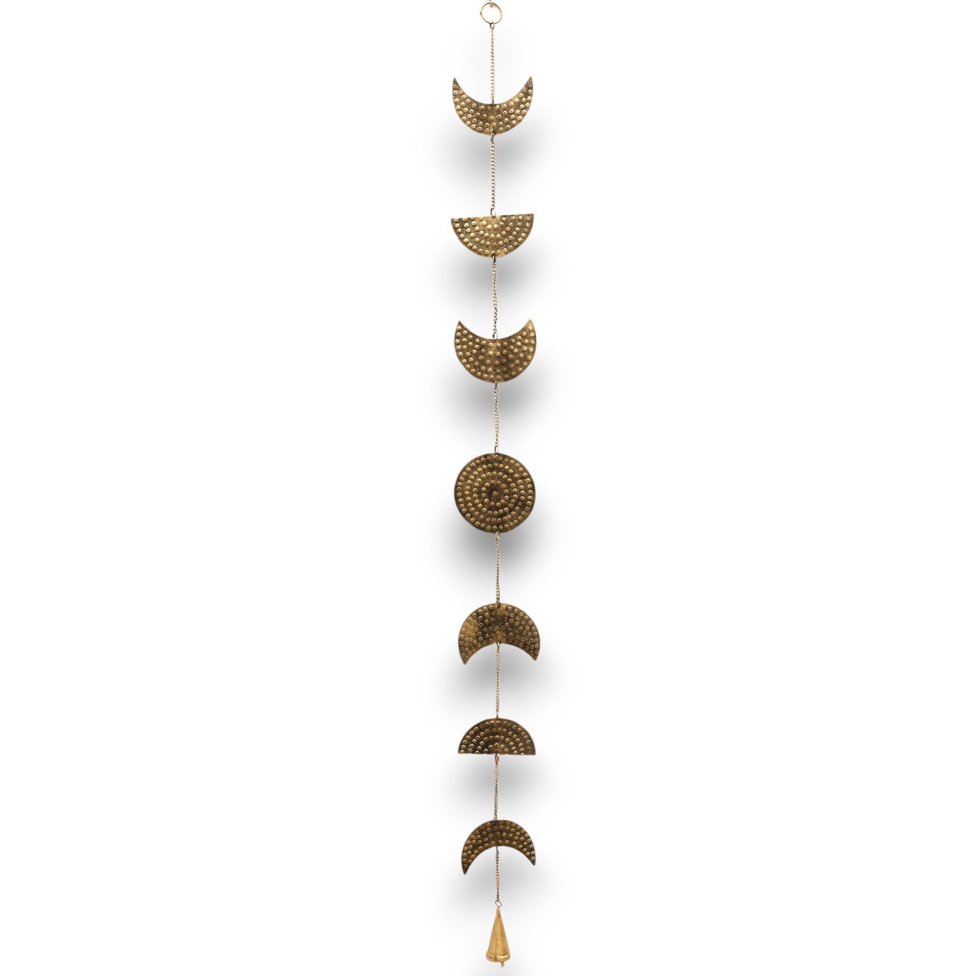 Carillon phases de lune en métal fait main en Inde, décoration spirituelle favorisant les cycles naturels et l’intuition