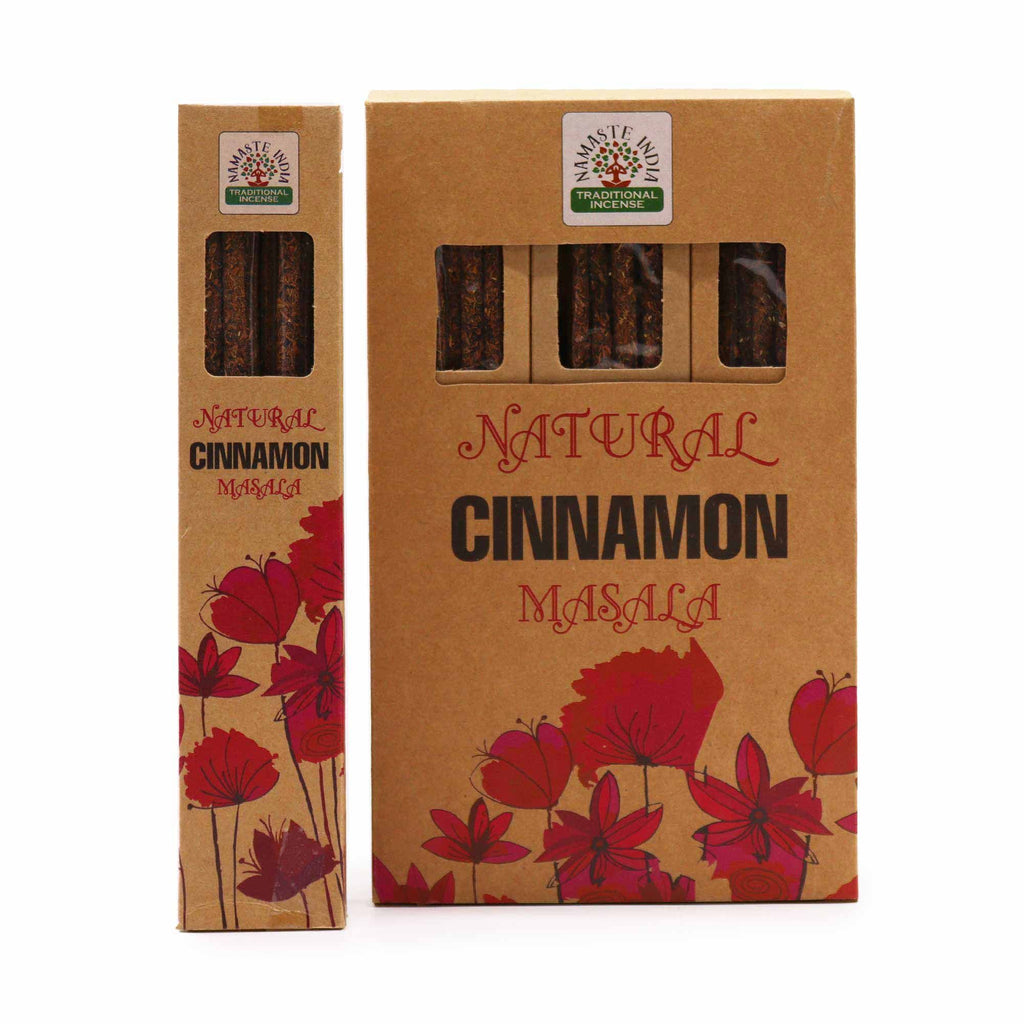 Boîte d’encens Botanical Masala cannelle  avec étui et design floral sur fond blanc